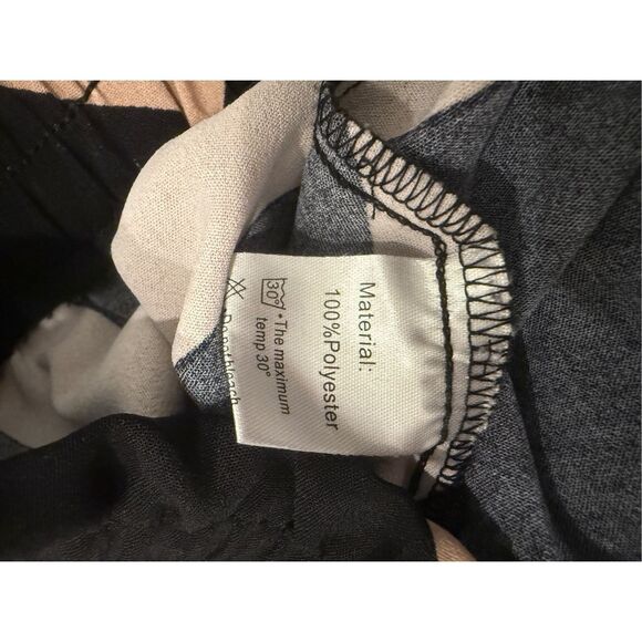 Olrik Flowy black and Cream Pants- size XL - Picture 7 of 7